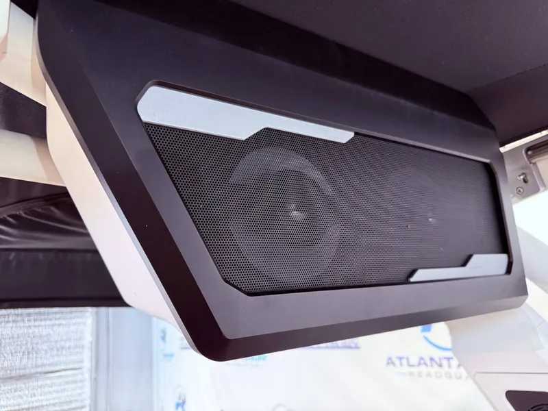 Slide: The Image of Speaker in 2024 Supra SL 400 boat. - 43