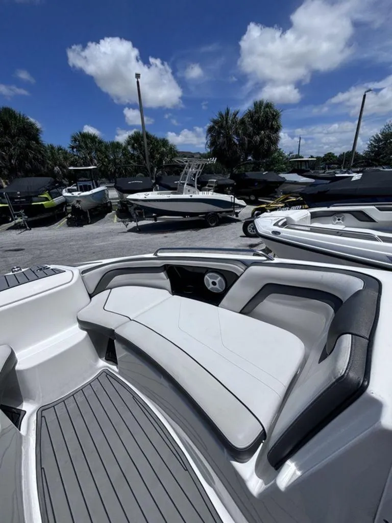 Slide: The Image of Yamaha AR240 2019 - 12