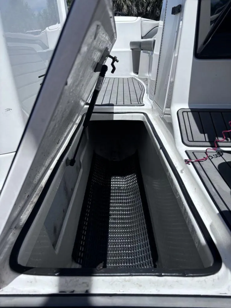 Slide: The Image of Yamaha AR240 2019 - 27