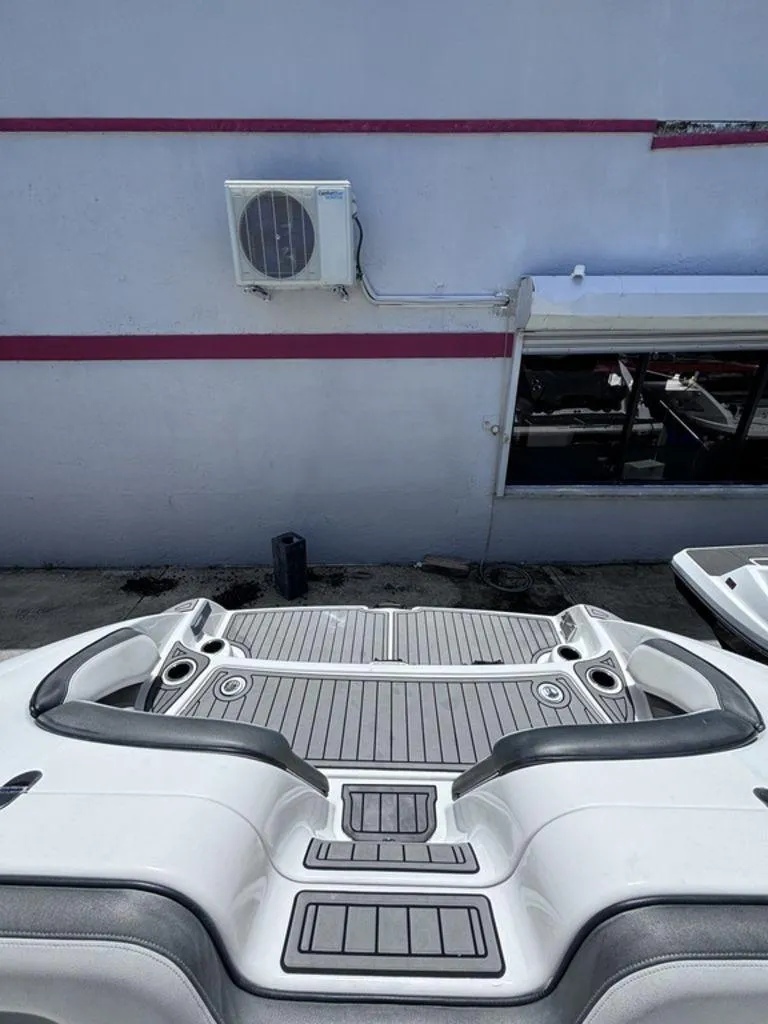 Slide: The Image of Yamaha AR240 2019 - 8