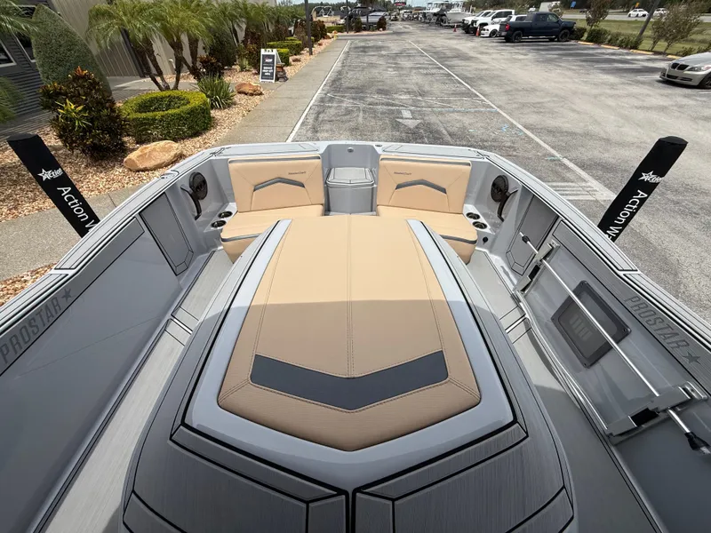 Slide: The Image of MasterCraft ProStar 2024 - 12