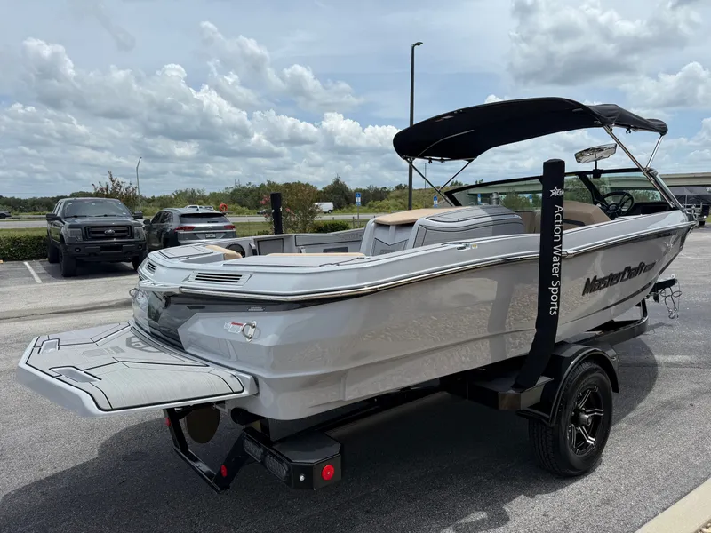 Slide: The Image of MasterCraft ProStar 2024 - 5
