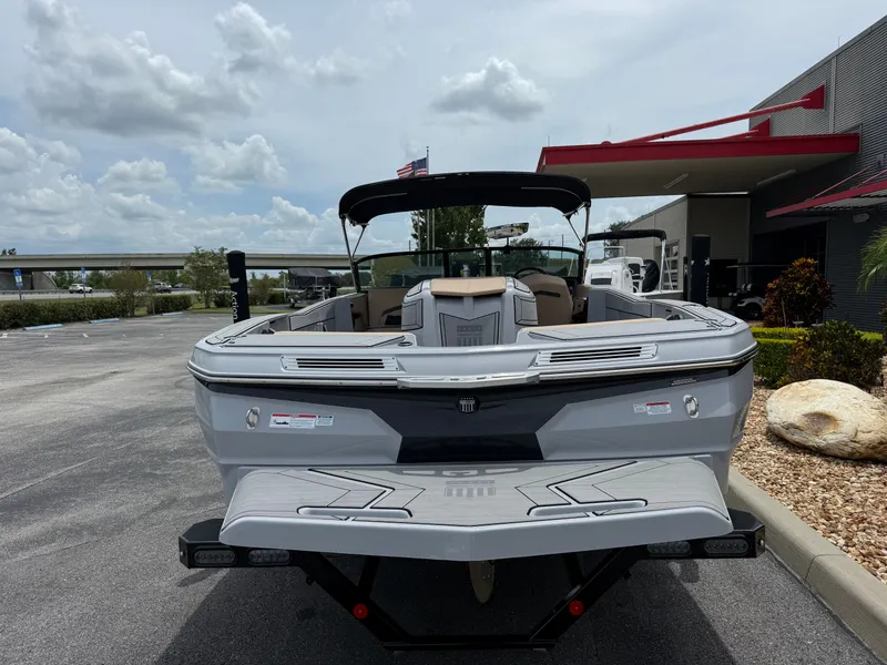Slide: The Image of MasterCraft ProStar 2024 - 6