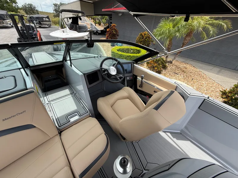 Slide: The Image of MasterCraft ProStar 2024 - 9