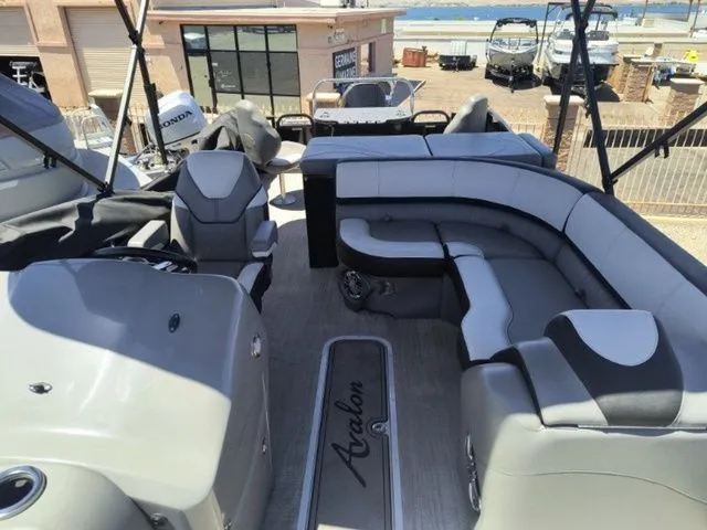 Slide: The Image of Avalon Catalina Rear Fish 23 FT 2024 - 4