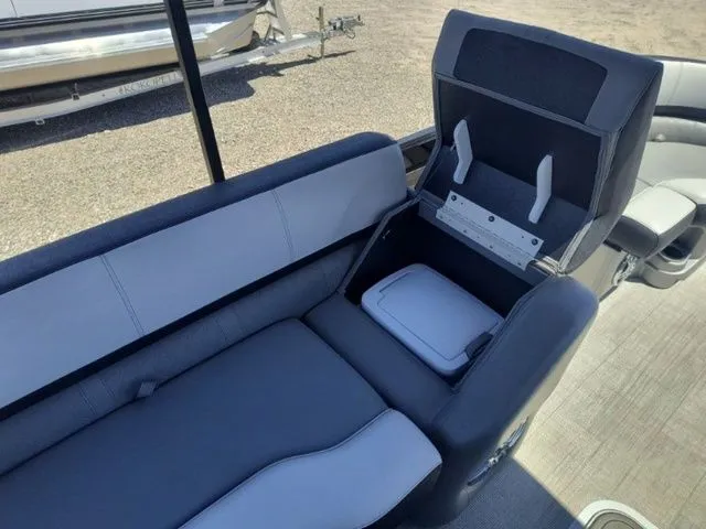 Slide: The Image of Avalon Catalina Rear Fish 23 FT 2024 - 7