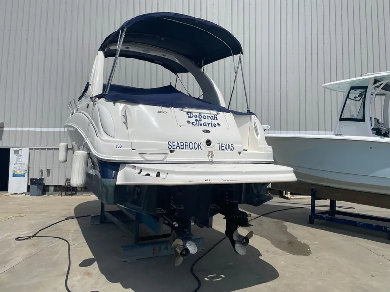 Slide: The Image of 2006 Sea Ray 280 Sundancer boat docked in Seabrook, Texas. - 34