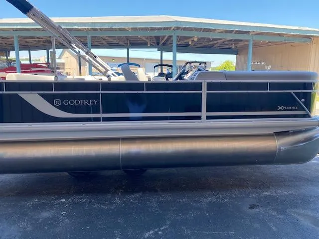 Slide: The Image of Mercury 115 CT outboard motor on Godfrey 2086EX Xperience Cruise 2025. - 5