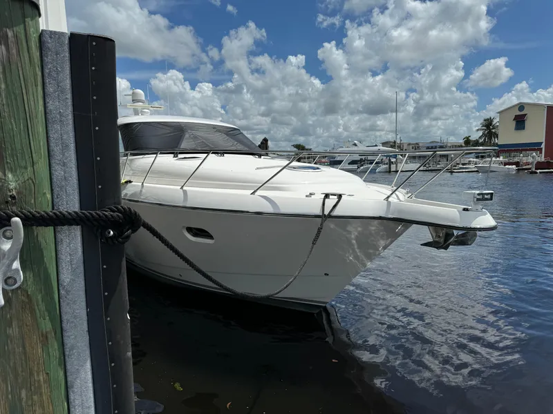 Slide: The Image of Tiara 5800 Sovran 2010 - 109