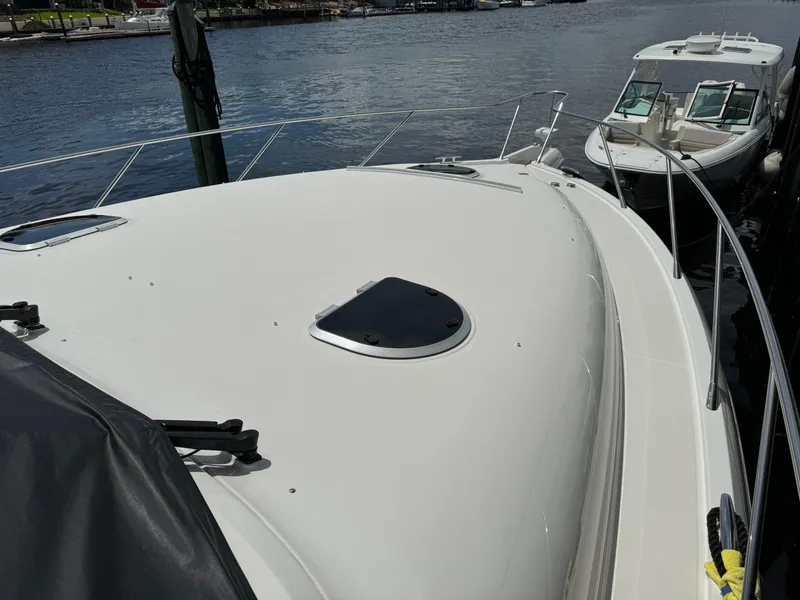 Slide: The Image of Tiara 5800 Sovran 2010 - 111