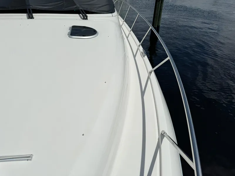 Slide: The Image of Tiara 5800 Sovran 2010 - 117