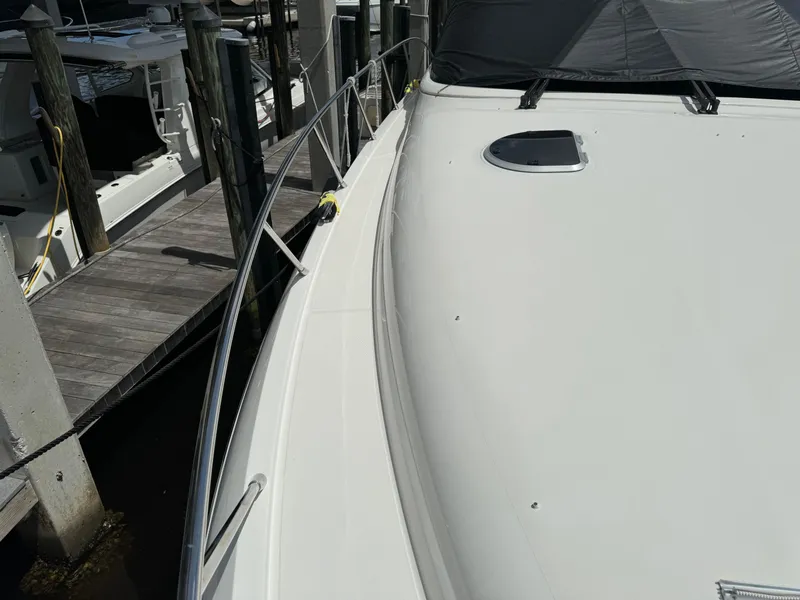 Slide: The Image of Tiara 5800 Sovran 2010 - 118