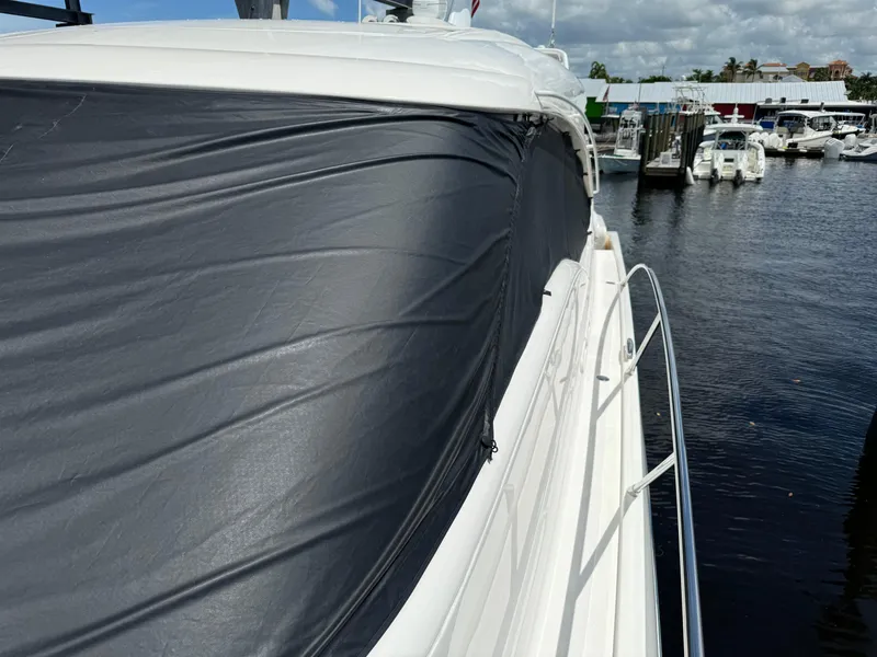 Slide: The Image of Tiara 5800 Sovran 2010 - 119