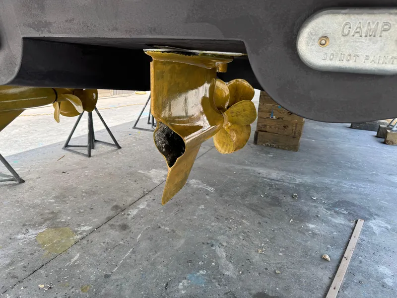 Slide: The Image of Tiara 5800 Sovran 2010 - 132