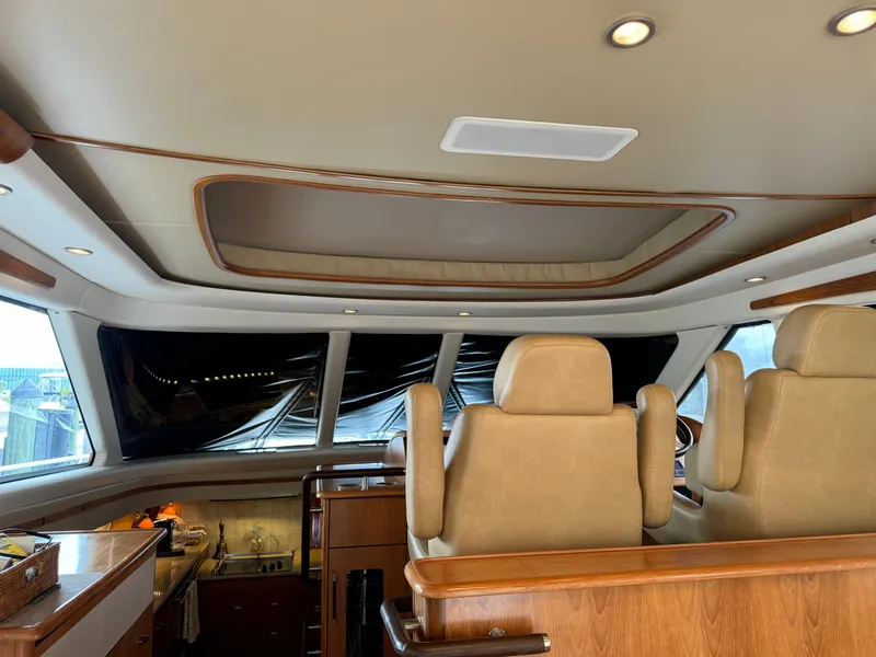 Slide: The Image of New Headliner  - 48