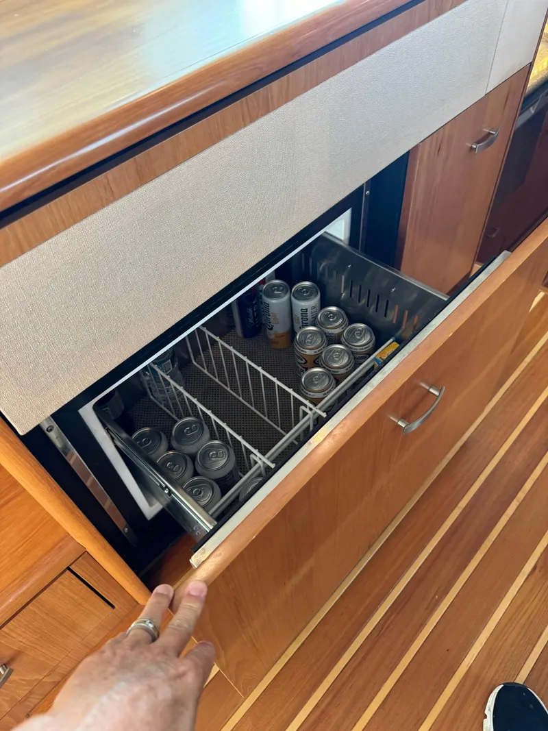 Slide: The Image of Portside Refrigerator  - 51