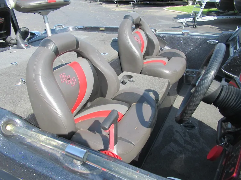 Slide: The Image of 2014 Bass Cat Cougar FTD boat interior with dual seats. - 3