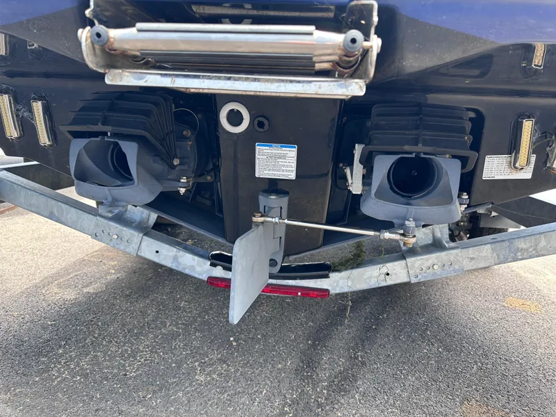 Slide: The Image of Close-up of the 2021 Yamaha Boats 252 SD jet propulsion system. - 5