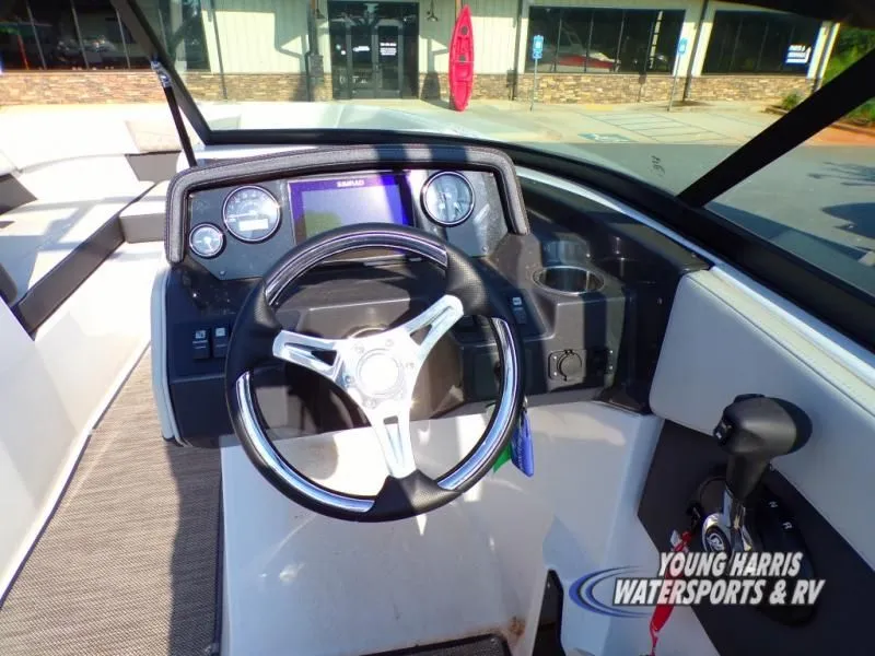 Slide: The Image of Monterey M-225 2024 - 10