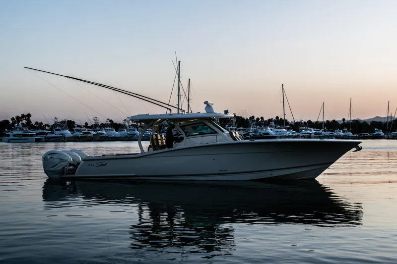 Slide: The Image of Scout 380 LXF 2020 - 100