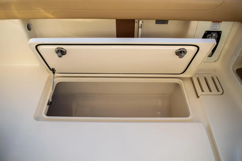 Slide: The Image of Scout 380 LXF 2020 - 71