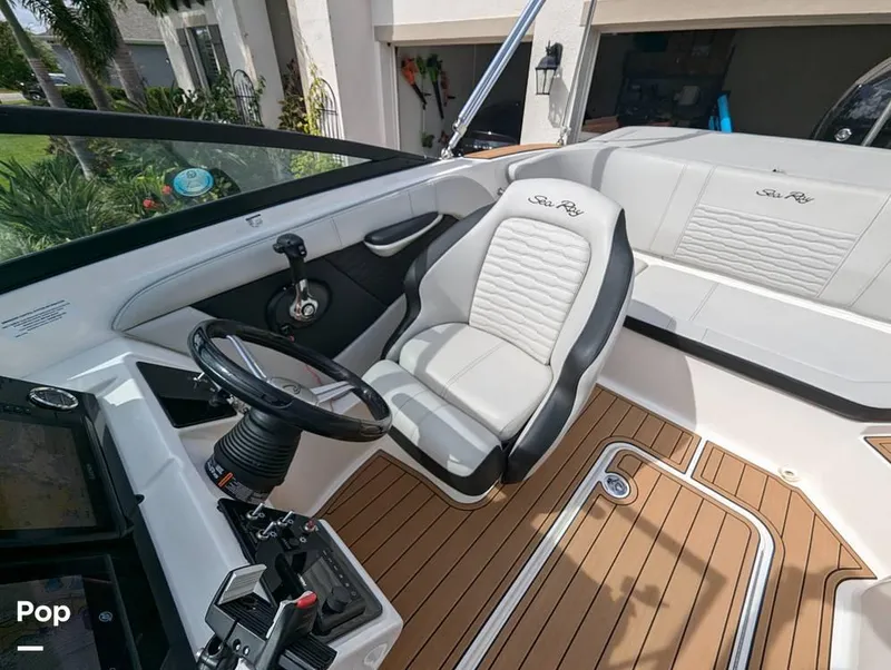 Slide: The Image of 2022 Sea Ray 190 SPX for sale in Apollo Beach, FL - 26