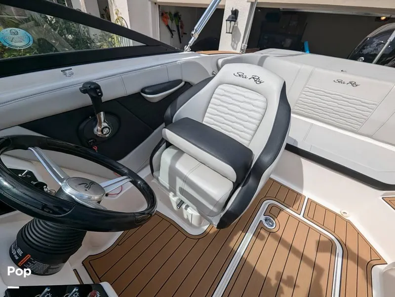 Slide: The Image of 2022 Sea Ray 190 SPX for sale in Apollo Beach, FL - 27