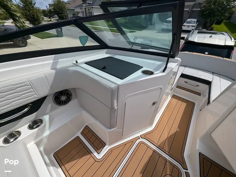 Slide: The Image of 2022 Sea Ray 190 SPX for sale in Apollo Beach, FL - 29