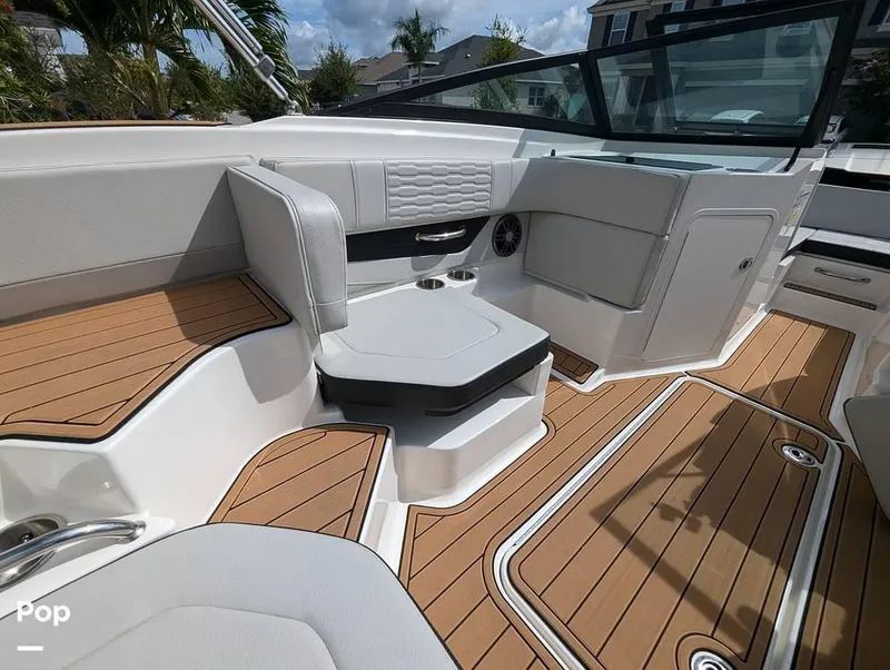 Slide: The Image of 2022 Sea Ray 190 SPX for sale in Apollo Beach, FL - 43
