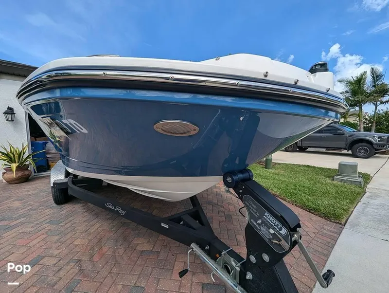 Slide: The Image of 2022 Sea Ray 190 SPX for sale in Apollo Beach, FL - 53