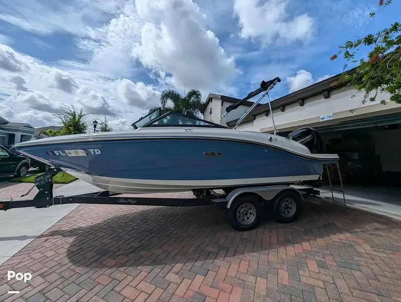 Slide: The Image of 2022 Sea Ray 190 SPX for sale in Apollo Beach, FL - 56