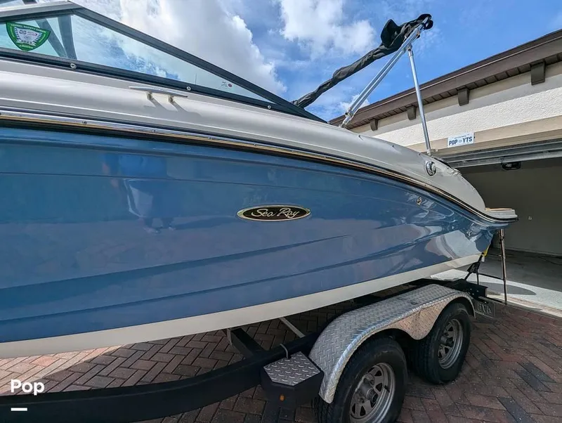 Slide: The Image of 2022 Sea Ray 190 SPX for sale in Apollo Beach, FL - 57
