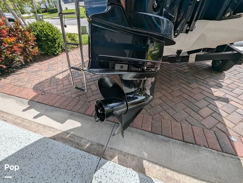 Slide: The Image of 2022 Sea Ray 190 SPX for sale in Apollo Beach, FL - 62