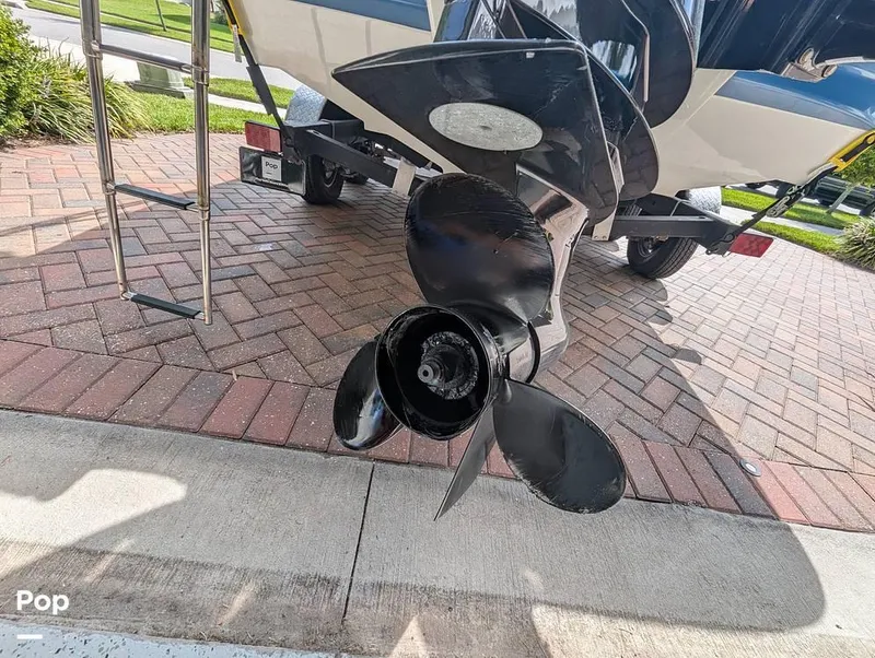 Slide: The Image of 2022 Sea Ray 190 SPX for sale in Apollo Beach, FL - 63