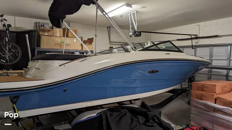 Slide: The Image of 2022 Sea Ray 190 SPX for sale in Apollo Beach, FL - 8