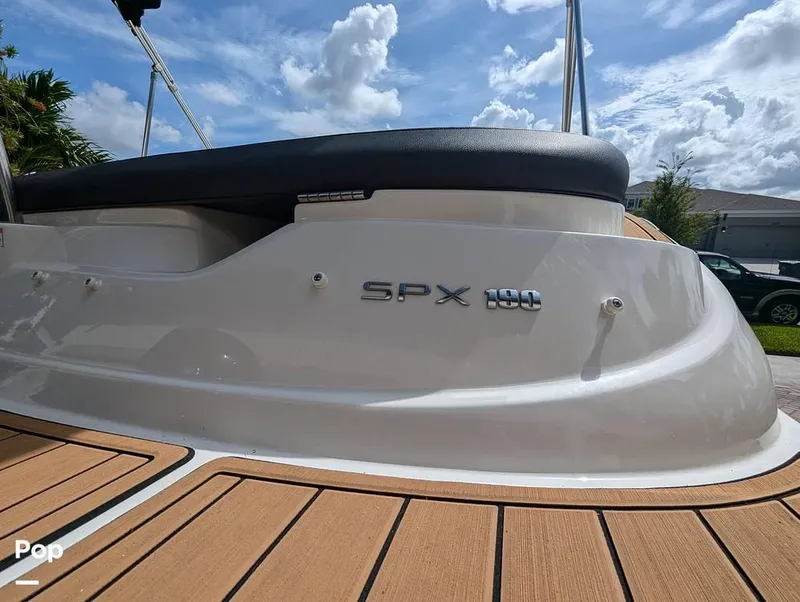 Slide: The Image of 2022 Sea Ray 190 SPX for sale in Apollo Beach, FL - 9