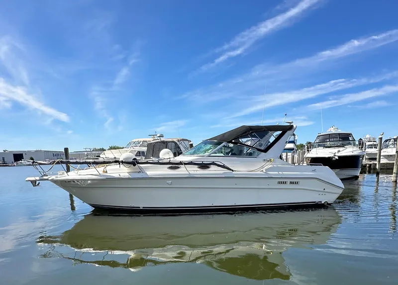 The Image of Port side - 0