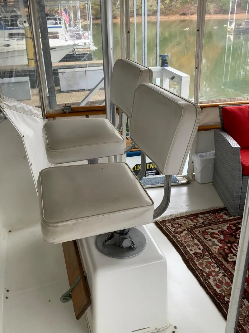 Slide: The Image of 1969 Hatteras 41 Double Cabin interior with helm seating - 27