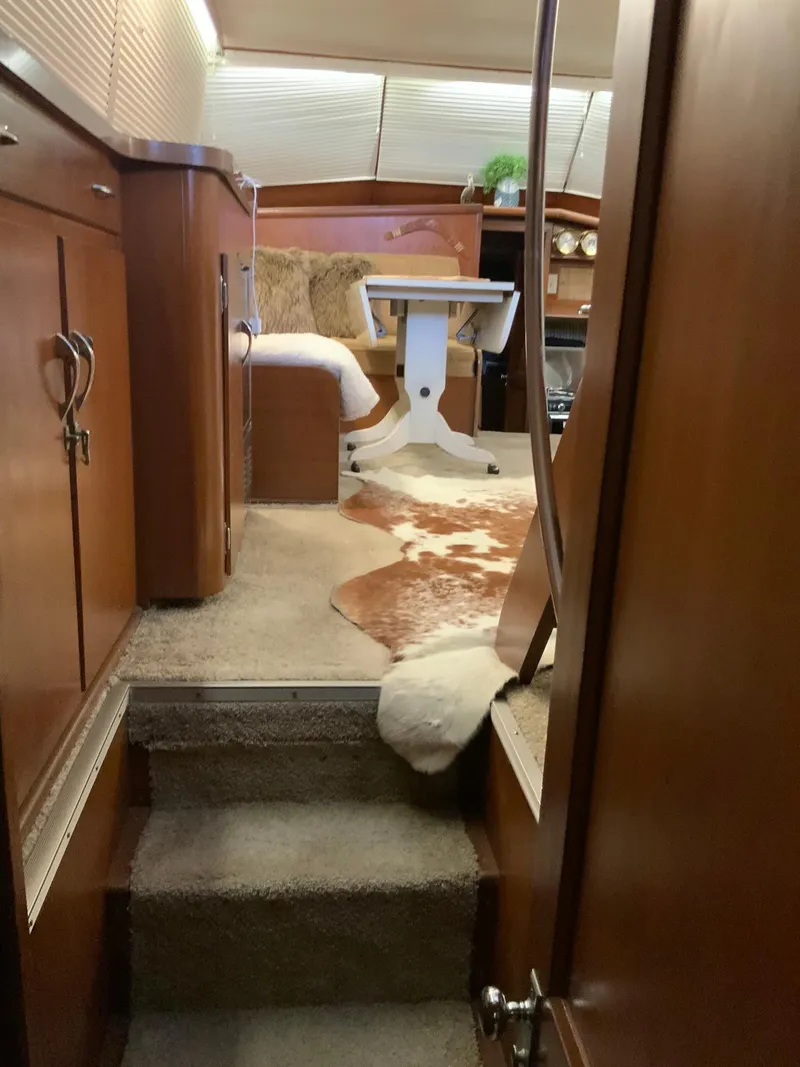 Slide: The Image of Interior of a 1969 Hatteras 41 Double Cabin yacht with cozy furnishings. - 47