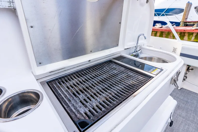 Slide: The Image of Intrepid 475 Sport Yacht 2019 - 51