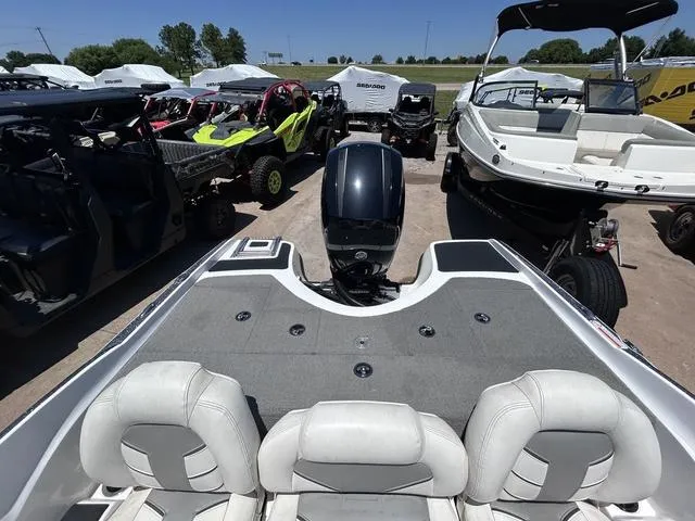 Slide: The Image of Nitro Z19 Sport 2018 - 18