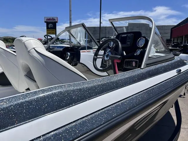 Slide: The Image of Nitro Z19 Sport 2018 - 3