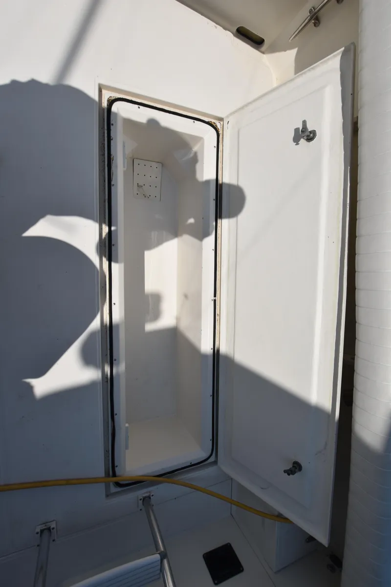 Slide: The Image of Cabo 35 Flybridge 1994 - 58