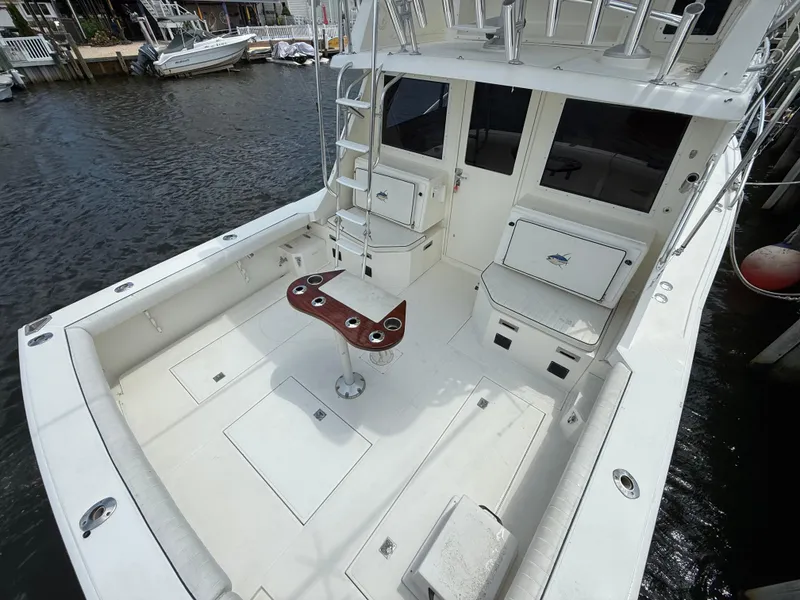 Slide: The Image of Cabo 35 Flybridge 1994 - 90