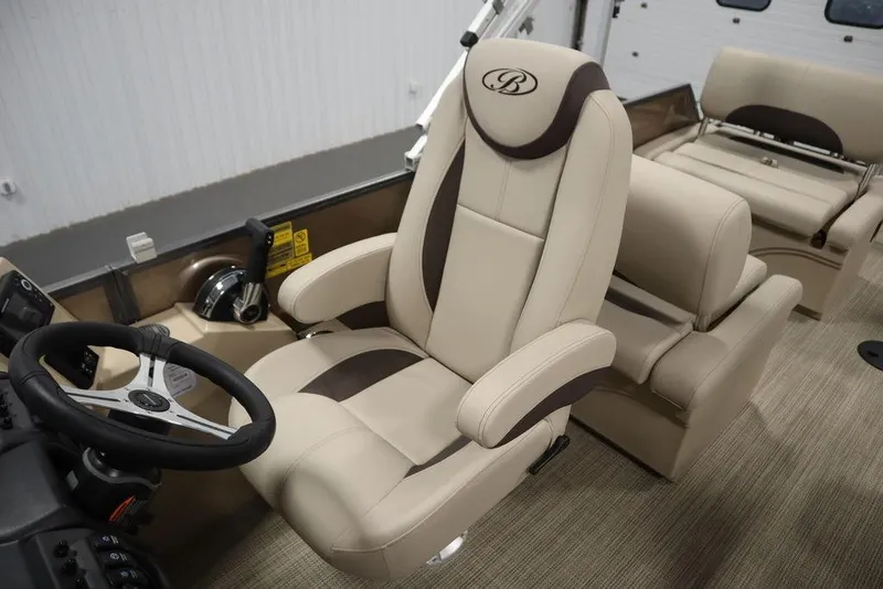 Slide: The Image of Bentley Pontoons 223 QSB Tri-Toon 2025 - 52
