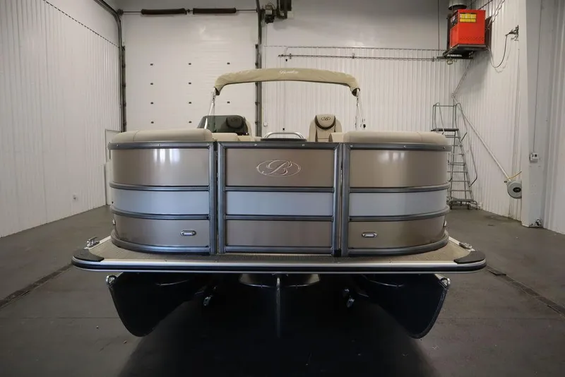Slide: The Image of Bentley Pontoons 223 QSB Tri-Toon 2025 - 54