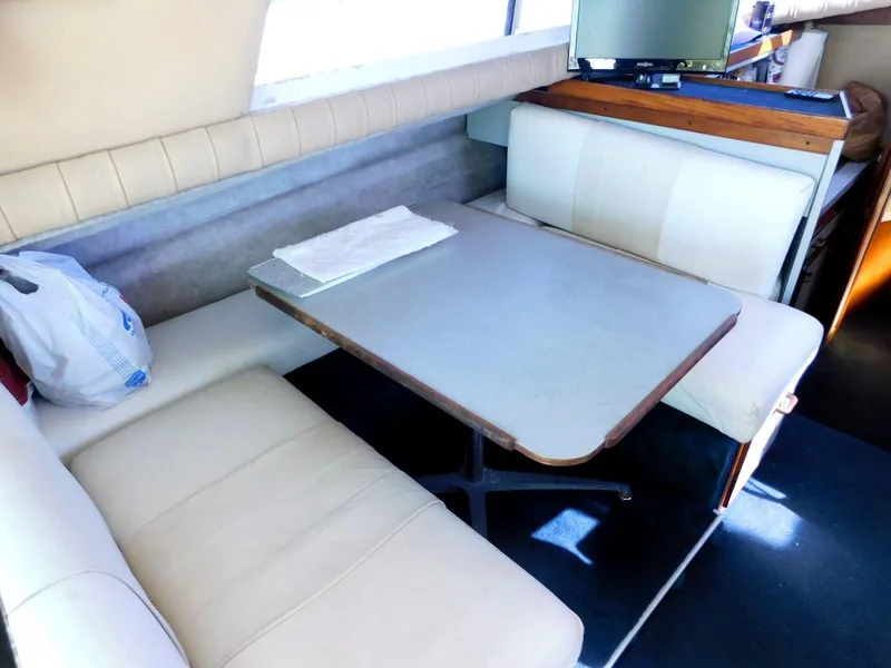 Slide: The Image of Cruisers 2980 Esprit 1988 - 10