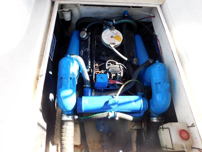 Slide: The Image of Cruisers 2980 Esprit 1988 - 22