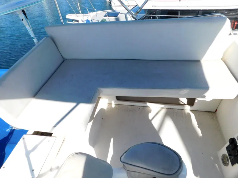 Slide: The Image of Cruisers 2980 Esprit 1988 - 25