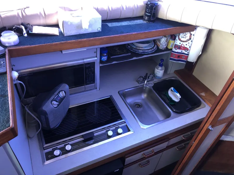 Slide: The Image of Cruisers 2980 Esprit 1988 - 42